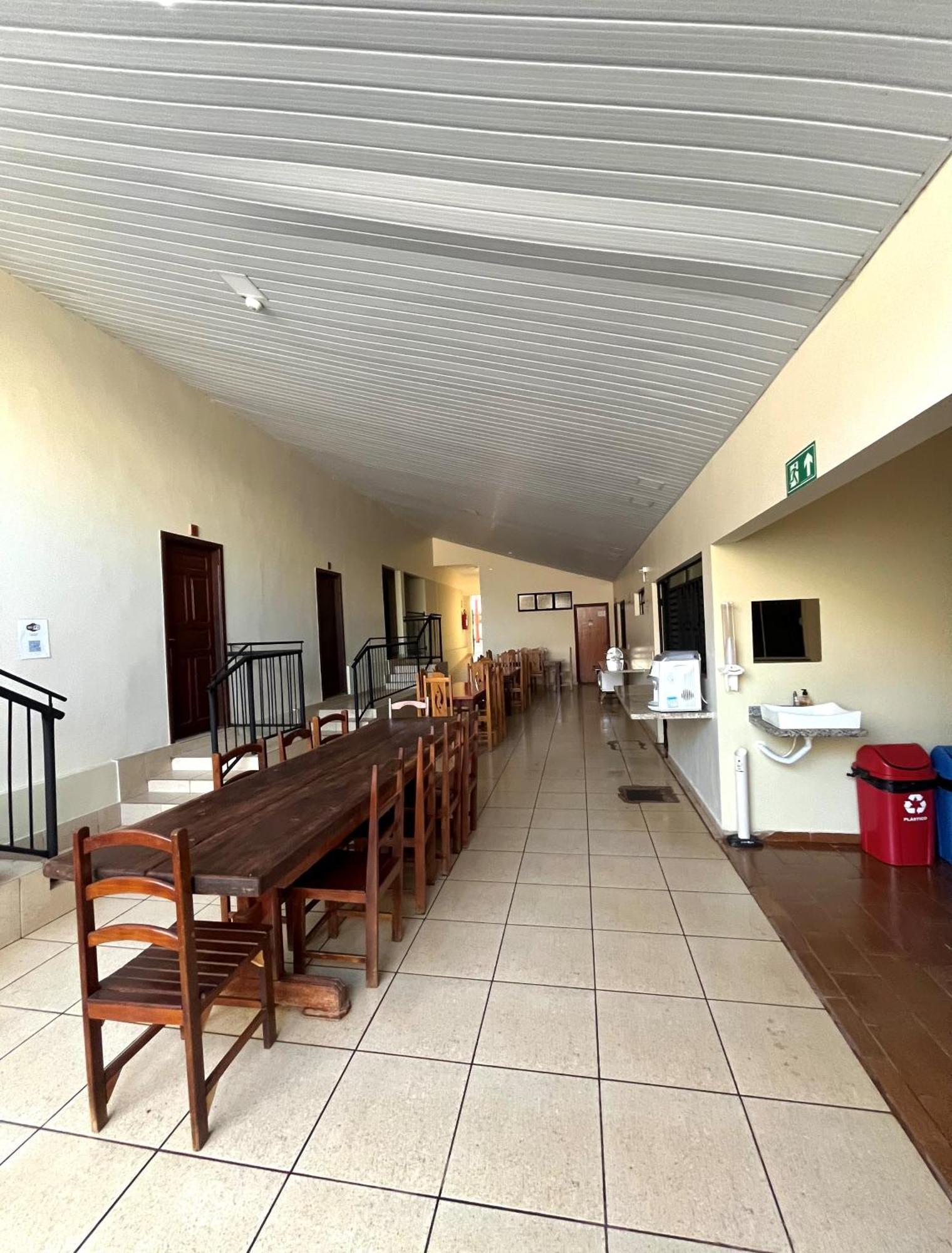 Pousada Da Praca Ponte Alta do Tocantins Exterior foto